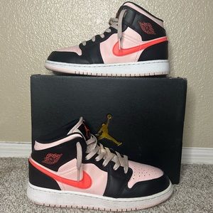 Nike Air Jordan 1 Mid Atmosphere Pink Black Crimson Tint 554725-604 BLAC…